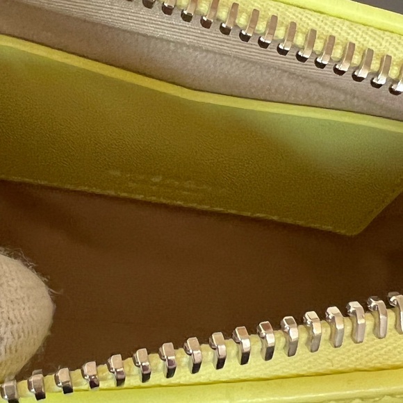 Givenchy Antigona leather nano stachel bag - Picture 11 of 14